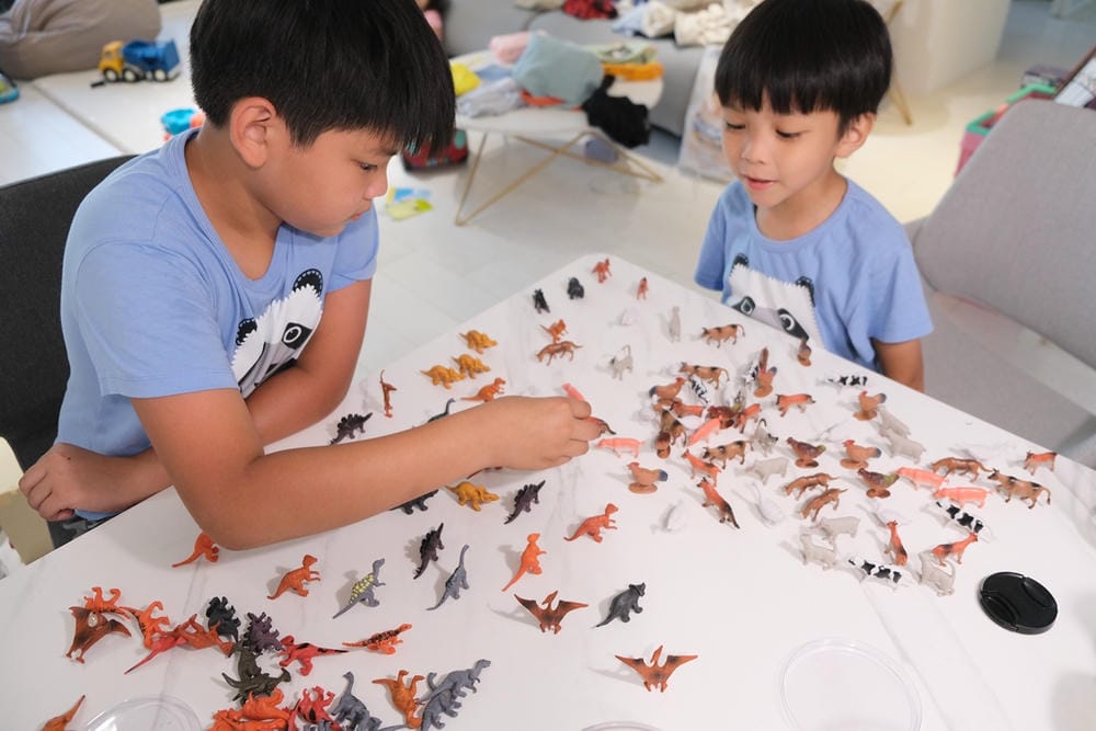 ▎限量團購▎讓男孩們瘋狂的美國B.toys 副牌Wonder Wheels玩具車。Driven系列工程車。Radio Flyer 系列車款