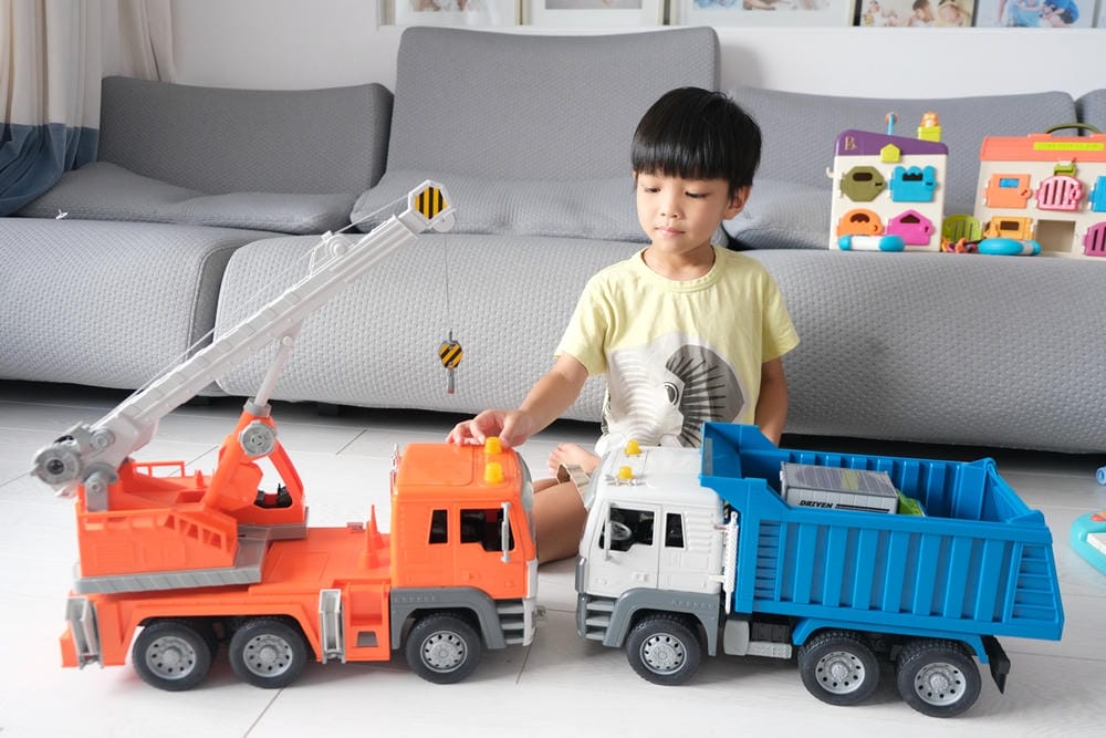 ▎限量團購▎讓男孩們瘋狂的美國B.toys 副牌Wonder Wheels玩具車。Driven系列工程車。Radio Flyer 系列車款