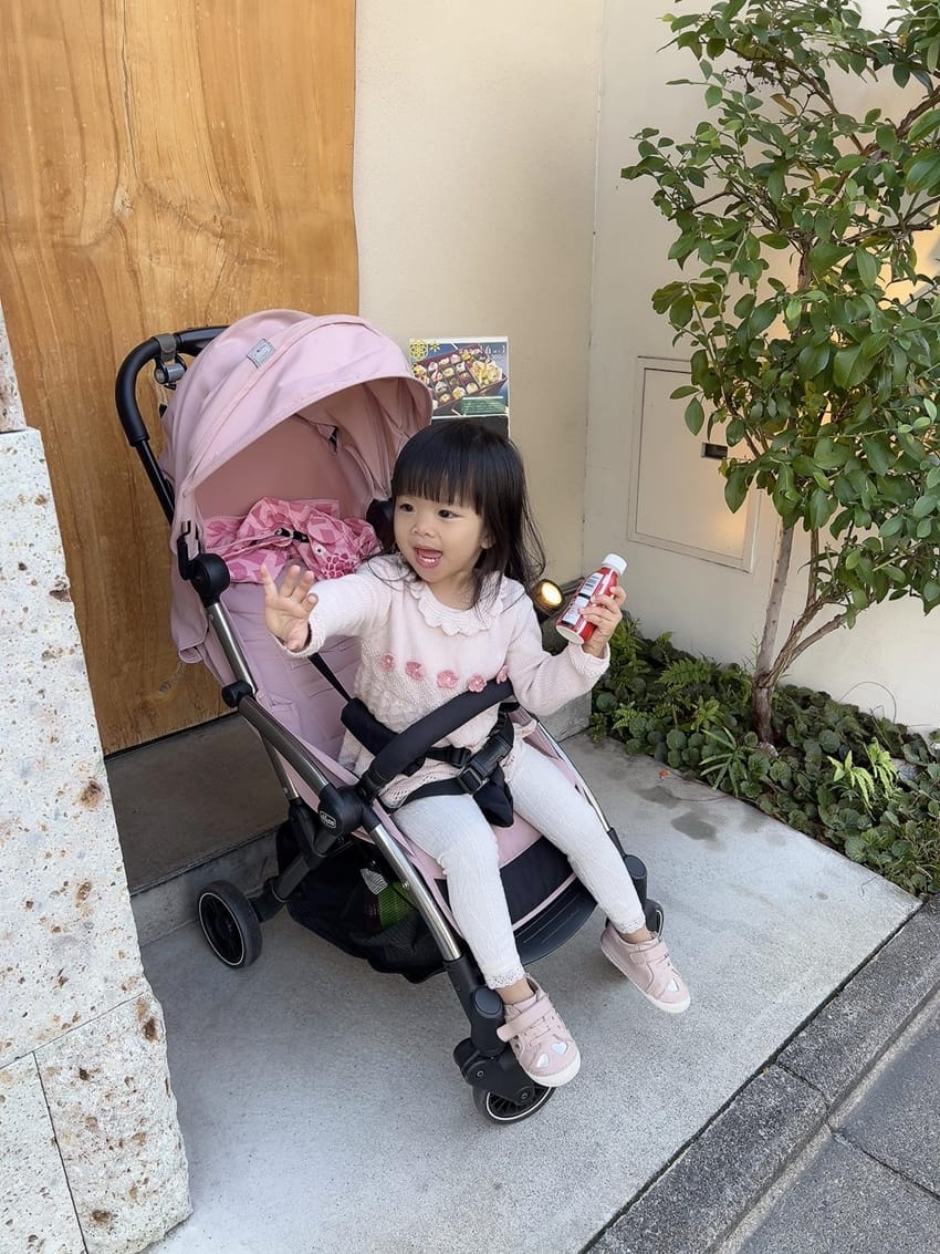 ▎下殺六折加贈品▎可登機! 新生兒可使用! Chicco Cheerio魔術瞬收手推車/&韓國優秀品牌大獎！【BROWN】嬰幼兒濕紙巾團