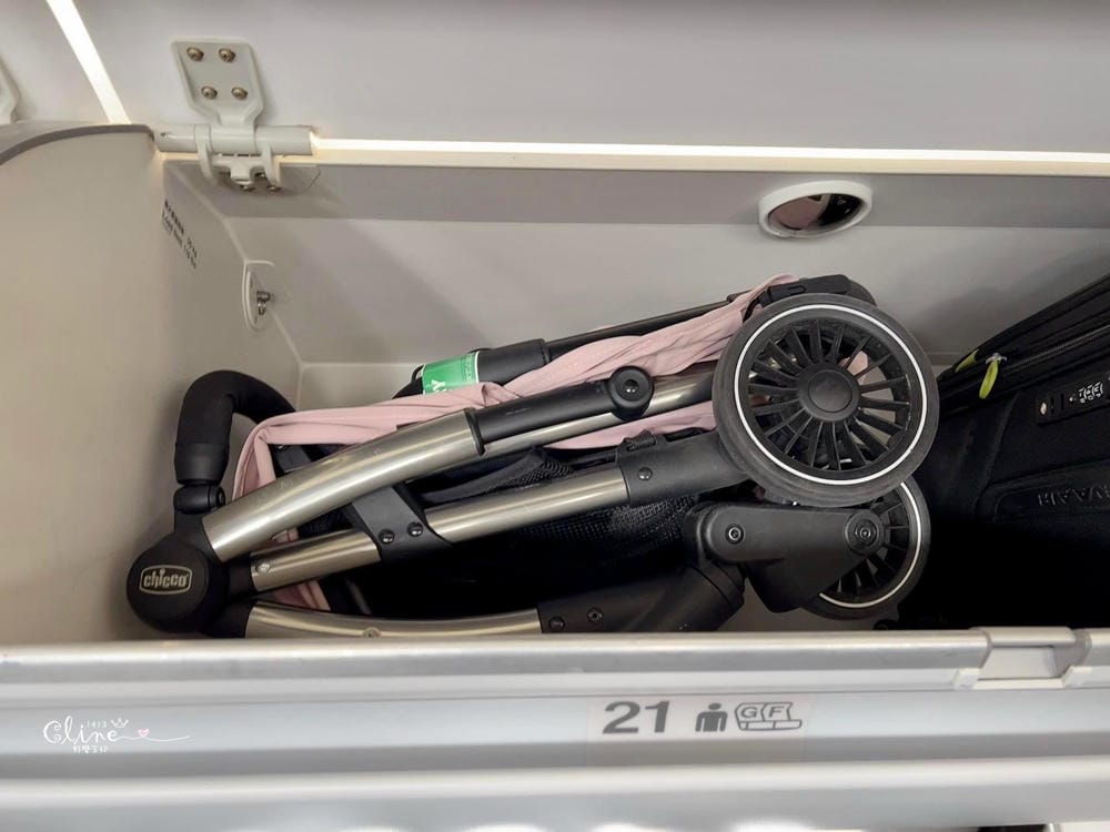 ▎下殺六折加贈品▎可登機! 新生兒可使用! Chicco Cheerio魔術瞬收手推車/&韓國優秀品牌大獎！【BROWN】嬰幼兒濕紙巾團