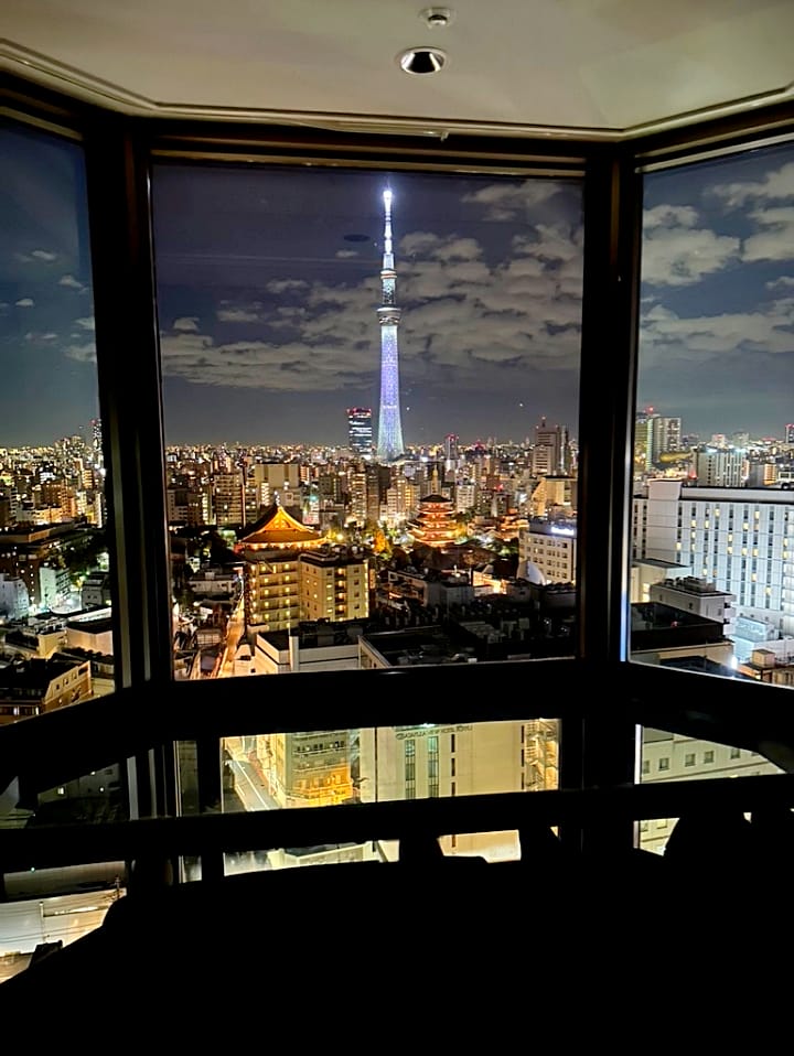 ▌2023東京住宿推薦▌2023淺草豪景飯店，躺在床上就能欣賞到晴空塔