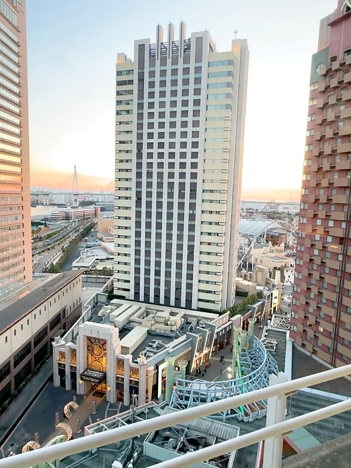 ▌2023大阪住宿推薦▌大阪環球城東方酒店 。環球影城2分鐘，樓下就有Lawson 、商店街，吃飯購物超方便