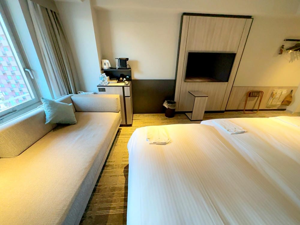 ▌2023大阪住宿推薦▌大阪環球城東方酒店 。環球影城2分鐘，樓下就有Lawson 、商店街，吃飯購物超方便