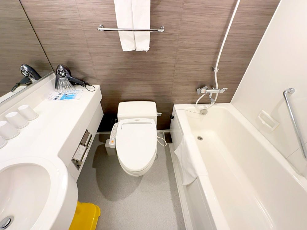 ▌2023大阪住宿推薦▌大阪環球城東方酒店 。環球影城2分鐘，樓下就有Lawson 、商店街，吃飯購物超方便