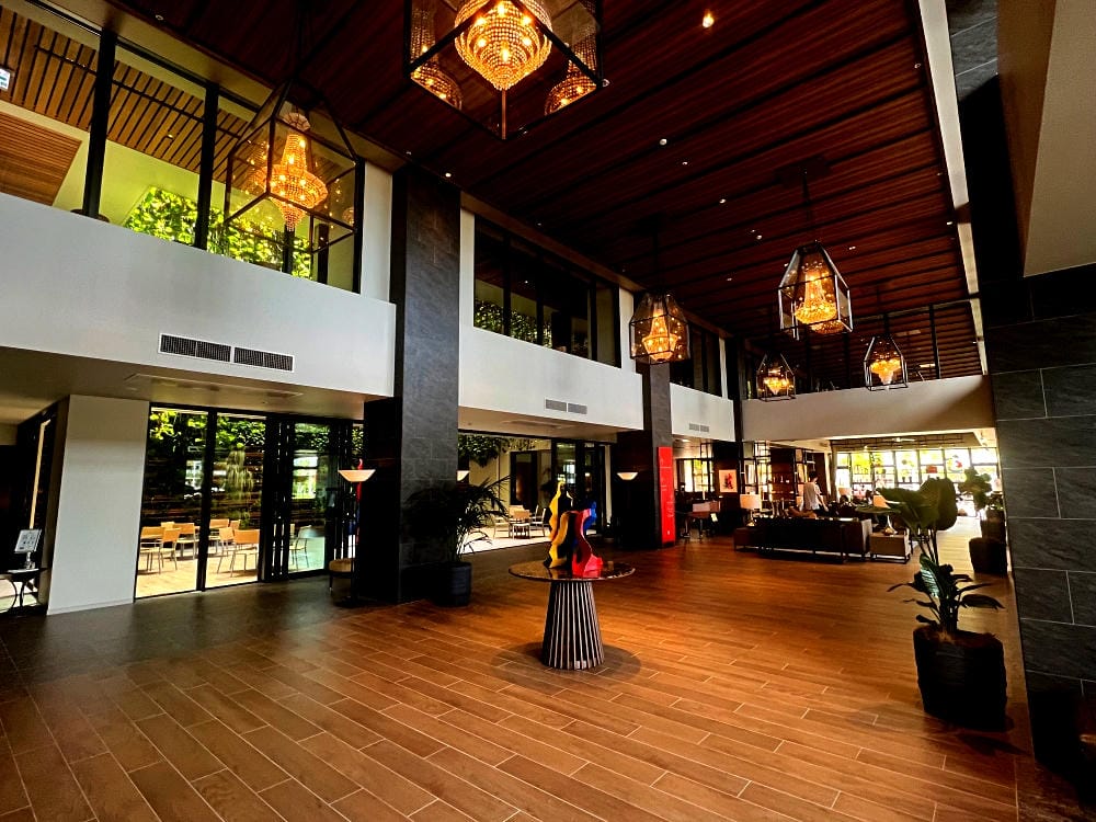 ▌2023沖繩新飯店推薦▌美國村北谷MB時尚酒店2022新開幕 。飯店旁就是琉球牛燒肉，近美國村、日落大道