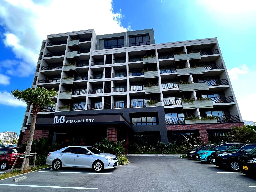 ▌2023沖繩新飯店推薦▌美國村北谷MB時尚酒店2022新開幕 。飯店旁就是琉球牛燒肉，近美國村、日落大道