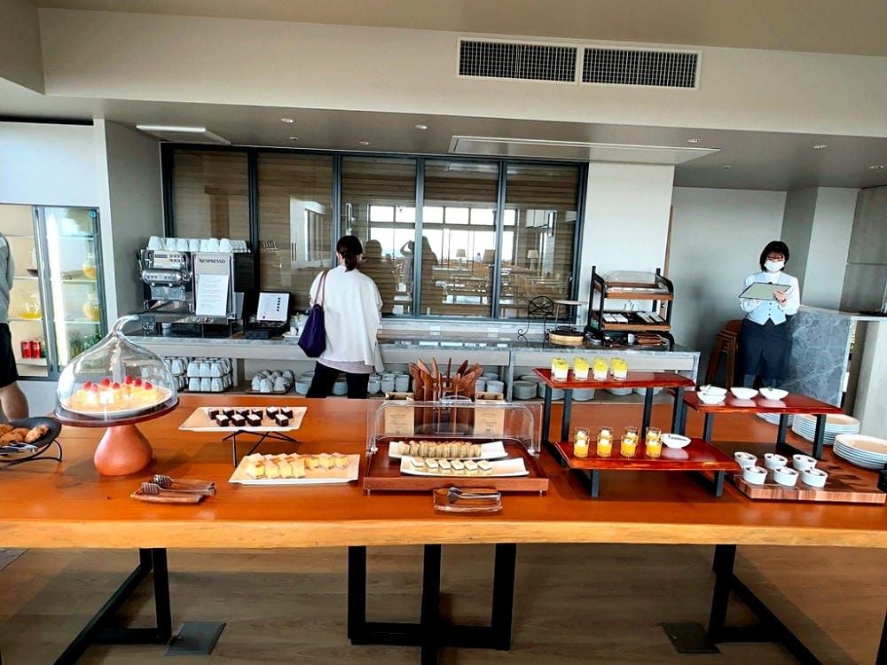 ▌2023沖繩新飯店推薦▌美國村北谷MB時尚酒店2022新開幕 。飯店旁就是琉球牛燒肉，近美國村、日落大道