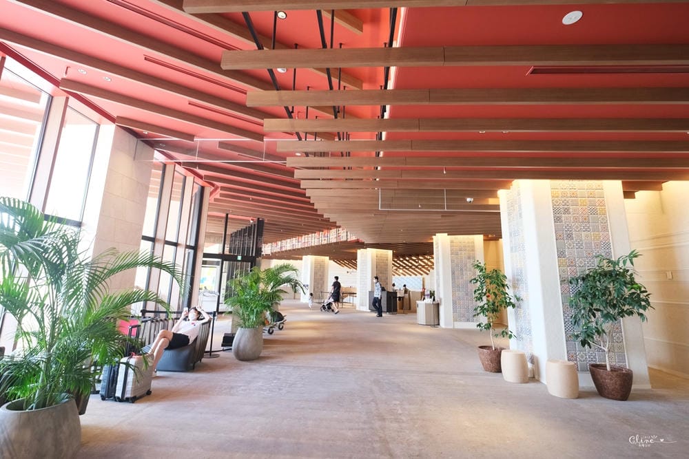 ▌沖繩住宿推薦▌2022新開幕。沖繩王子宜野灣海景大飯店。兩座絕美無邊際泳池