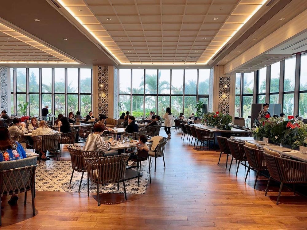 ▌沖繩住宿推薦▌2022新開幕。沖繩王子宜野灣海景大飯店。兩座絕美無邊際泳池