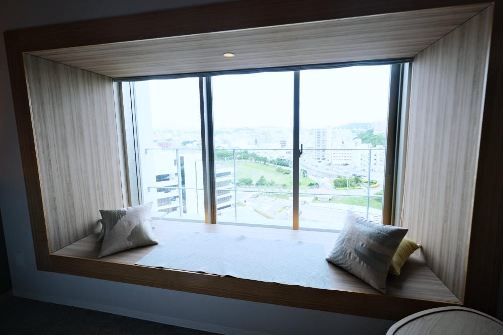 ▌2023沖繩飯店推薦▌HOTEL Ala COOJU OKINAWA。無邊際泳池。距離沖繩最大賣場PARCO CITY八分鐘