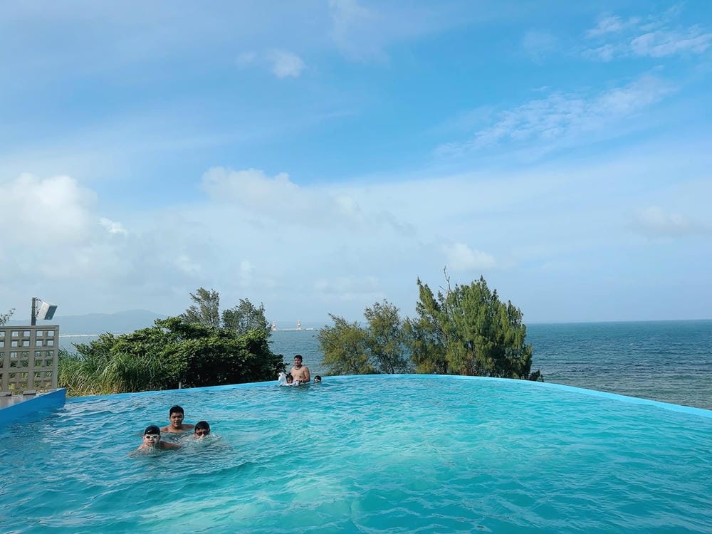 ▌沖繩海景飯店推薦▌宇流麻藏身處酒店 (HIDEOUT OKINAWA URUMA)無敵海景，泳池，廚房，洗烘衣機