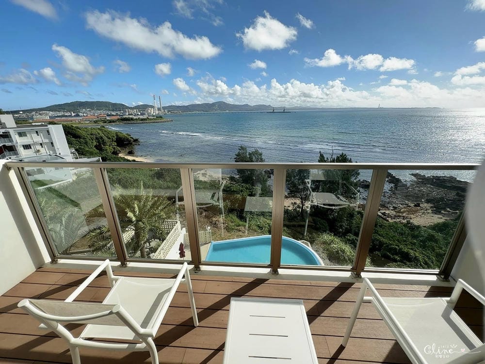 ▌沖繩海景飯店推薦▌宇流麻藏身處酒店 (HIDEOUT OKINAWA URUMA)無敵海景，泳池，廚房，洗烘衣機