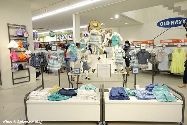 ▌沖繩自由行▌沖繩血拚必訪♥AEON MALL Okinawa Rycom ♥沖繩最新最大購物中心(有超大水族箱、部分店家可退稅)