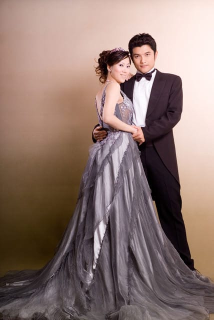 【分享】結婚四週年˙全家福側拍花絮&結婚舊照大公開