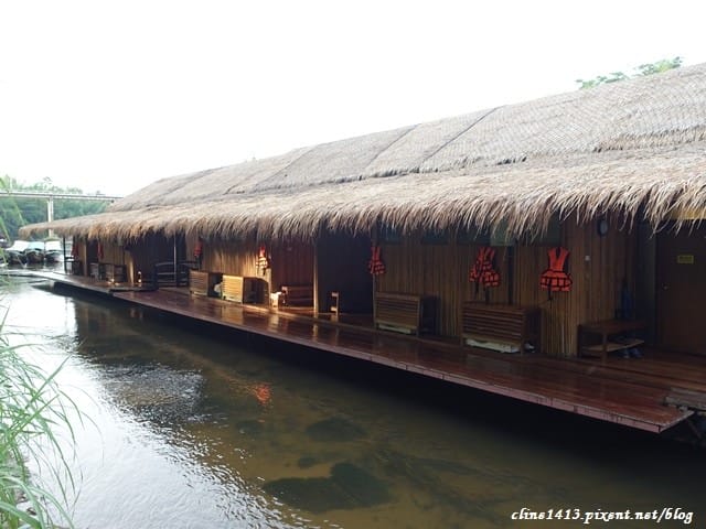 ▌泰國。北碧府▌來去桂河住一晚♥桂河木筏精品度假村Boutique Raft Resort River Kwai♥難忘的泰國水上屋初體驗