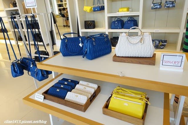 ▌沖繩自由行▌沖繩血拚必訪♥Outlet Mall Ashibinaa 奧特萊斯購物中心 ♥鄰近OTS租車、距那霸機場約15分鐘