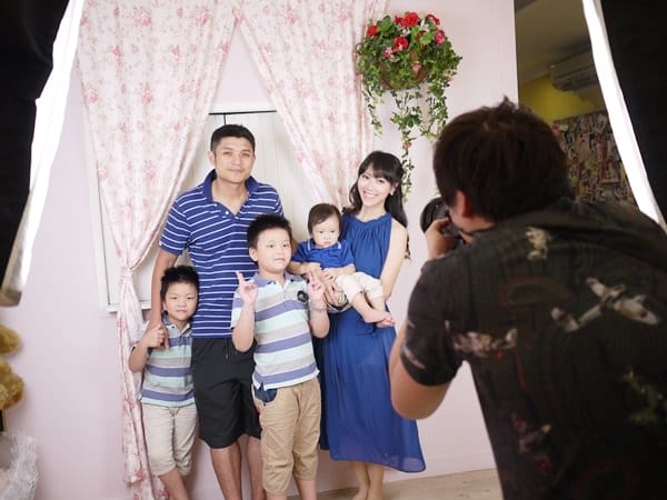 ▌三寶媽碎碎念▌送給小王子一歲禮物! 寶寶寫真&全家福♥ 板橋超脫兒童攝影寫真♥拍攝花絮