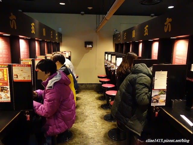 ▌日本必吃美食▌博多運河城♥一蘭拉麵♥ 像便當盒一樣的方形碗”重箱”好吸睛