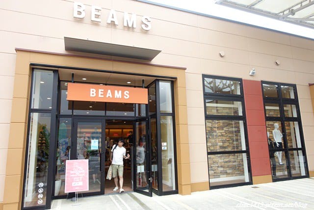 ▌沖繩自由行▌沖繩血拚必訪♥Outlet Mall Ashibinaa 奧特萊斯購物中心 ♥鄰近OTS租車、距那霸機場約15分鐘