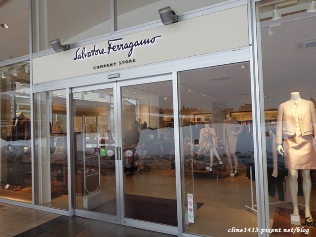 ▌東京近郊購物景點▌超好逛超好買♥輕井澤王子Outlet ♥園區攻略、行李寄放、交通方式(除了Le Creuset，這裡也有達菲熊)