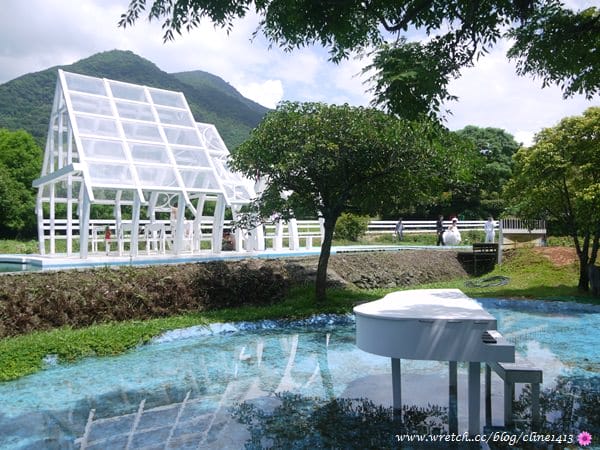 【北部景點】以為在國外? 超夢幻水教堂&熱門婚紗景點♥ 淡水˙大屯花卉農場♥