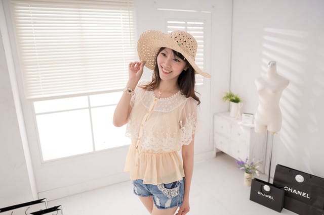 【穿搭】第一次棚拍好新鮮♥5月Gini Shop美到翻 ♥玩色夏天.繽紛度假去