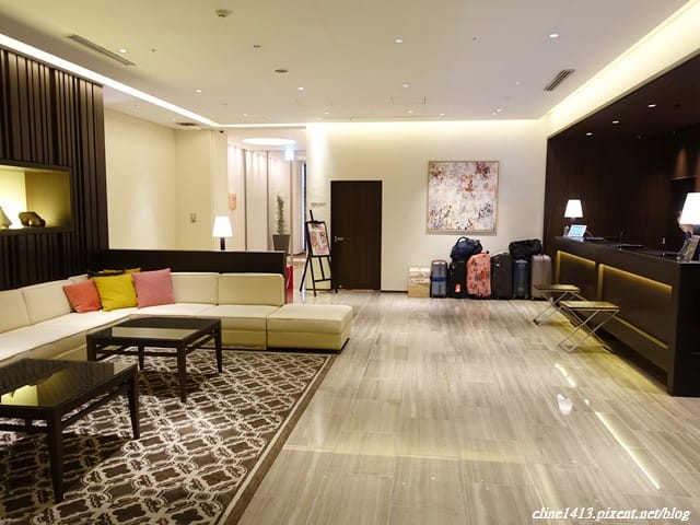 ▌福岡住宿推薦▌♥Hotel Forza Hakata飯店♥離博多車站一分鐘、飯店新穎、房間有按摩椅&對面有便利商店