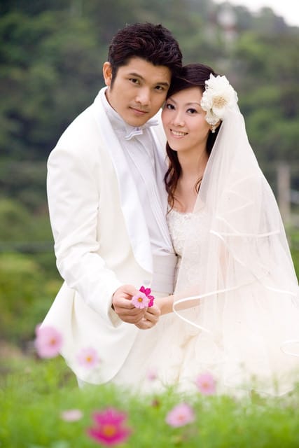 【分享】結婚四週年˙全家福側拍花絮&結婚舊照大公開