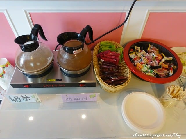 ▌宜蘭親子民宿▌♥田庄園親子溜滑梯城堡♥每個房間都有溜滑梯、盪鞦韆，還有戶外的草坪與賽車