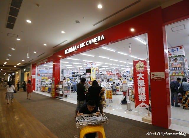 ▌沖繩自由行▌沖繩血拚必訪♥AEON MALL Okinawa Rycom ♥沖繩最新最大購物中心(有超大水族箱、部分店家可退稅)