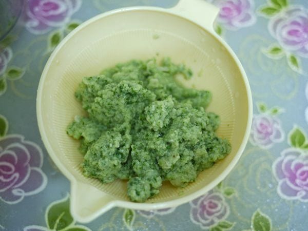 ▌三寶媽碎碎念▌現煮得更好吃!! 10M副食品&營養滿分 ♥雞肉蔬菜粥,熬湯底,馬鈴薯蘋果泥來囉 ♥