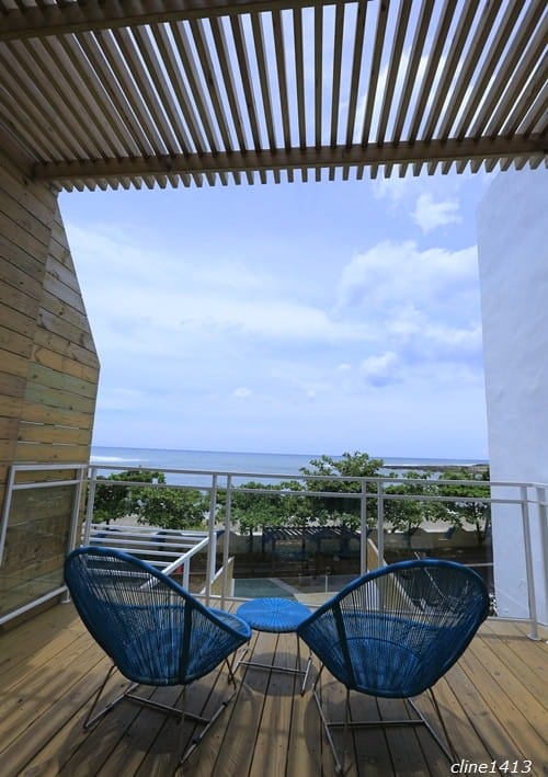▌墾丁海景民宿推薦▌碧海晴天二館♥後面有灣Hooope Inn♥無敵海景泳池民宿