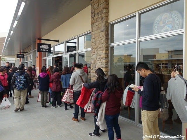 ▌桃園新景點▌血拚不用飛出國♥Gloria Outlets華泰名品城♥全台首座露天精品OUTLET必逛必買攻略