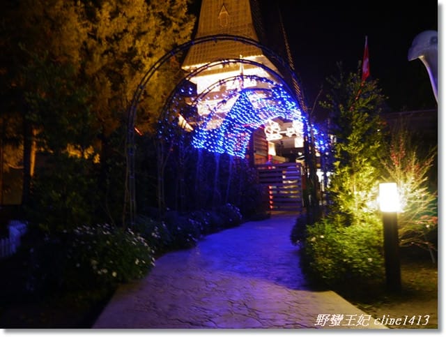 ▌南投清境▌夜晚比白天更美麗的[清境小瑞士]˙夜間水舞