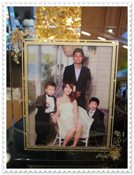 ▌三寶媽碎碎念▌♥結婚四週年【全家福】♥