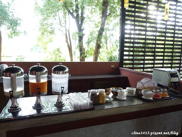 ▌泰國。北碧府▌來去桂河住一晚♥桂河木筏精品度假村Boutique Raft Resort River Kwai♥難忘的泰國水上屋初體驗