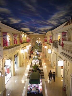 ▌高雄住宿▌兩天一夜快閃小旅行♥高雄. ♥小小血拼去