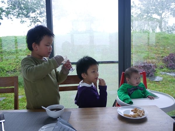 【幸福小旅行】除了美景.還有媲美飯店級的夢幻午茶與精緻早餐♥宜蘭.留白水岸會館♥