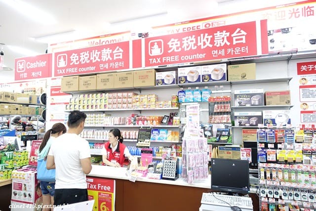 ▌沖繩自由行▌沖繩血拚必訪♥AEON MALL Okinawa Rycom ♥沖繩最新最大購物中心(有超大水族箱、部分店家可退稅)