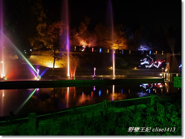 ▌南投清境▌夜晚比白天更美麗的[清境小瑞士]˙夜間水舞