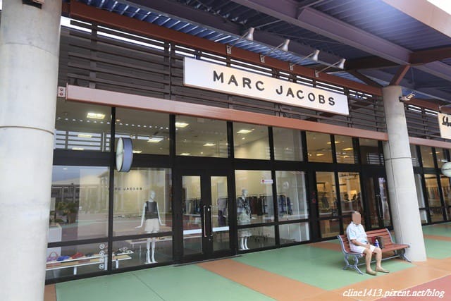 ▌沖繩自由行▌沖繩血拚必訪♥Outlet Mall Ashibinaa 奧特萊斯購物中心 ♥鄰近OTS租車、距那霸機場約15分鐘