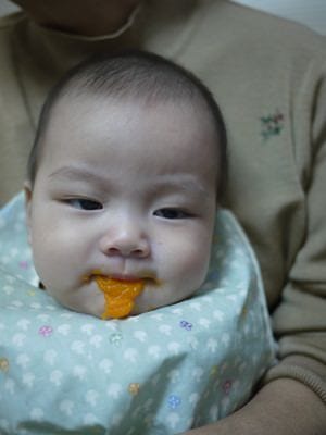 【6M】小王子的第一口副食品♥Cuisinart CSB-77TW手持式攪拌棒♥作副食品一定要有的小幫手!