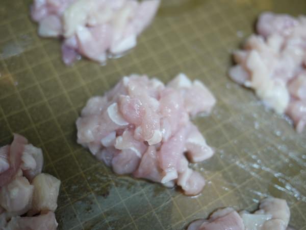 ▌三寶媽碎碎念▌現煮得更好吃!! 10M副食品&營養滿分 ♥雞肉蔬菜粥,熬湯底,馬鈴薯蘋果泥來囉 ♥