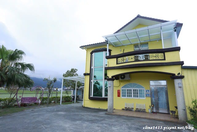 ▌宜蘭親子民宿▌♥田庄園親子溜滑梯城堡♥每個房間都有溜滑梯、盪鞦韆，還有戶外的草坪與賽車