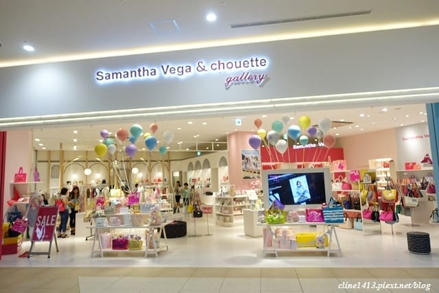 ▌沖繩自由行▌沖繩血拚必訪♥AEON MALL Okinawa Rycom ♥沖繩最新最大購物中心(有超大水族箱、部分店家可退稅)