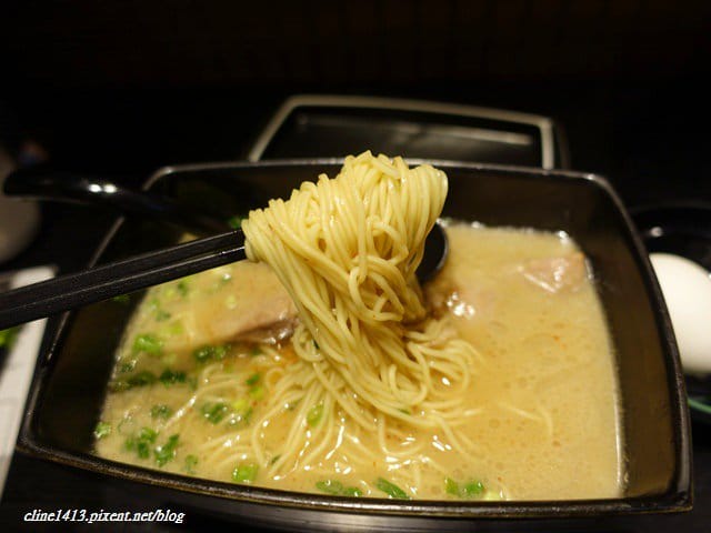 ▌日本必吃美食▌博多運河城♥一蘭拉麵♥ 像便當盒一樣的方形碗”重箱”好吸睛