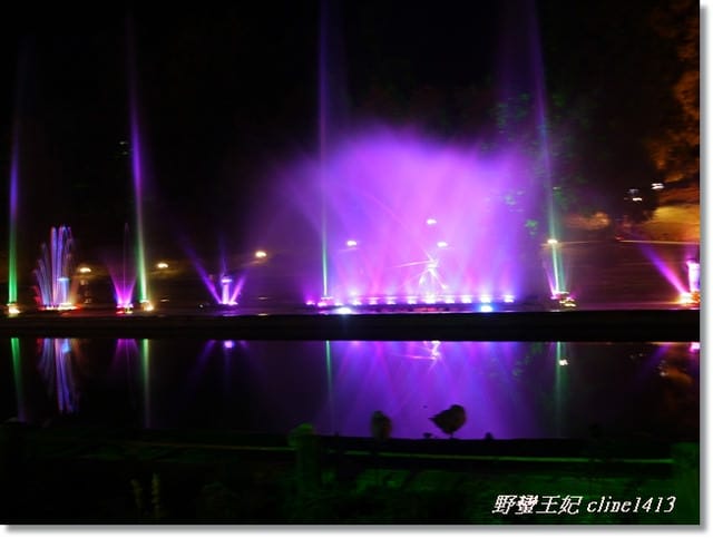 ▌南投清境▌夜晚比白天更美麗的[清境小瑞士]˙夜間水舞