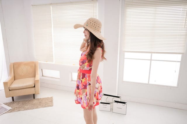 【穿搭】第一次棚拍好新鮮♥5月Gini Shop美到翻 ♥玩色夏天.繽紛度假去