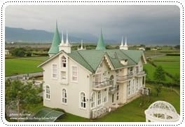 ▌宜蘭民宿▌彷彿童話城堡般的南法莊園♥夏米去散步♥ 跟我一起去散步