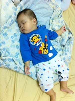 ▌三寶媽碎碎念▌阿母失心瘋 ♥男寶寶也有滿床戰利品♥ 小王子小小穿搭秀